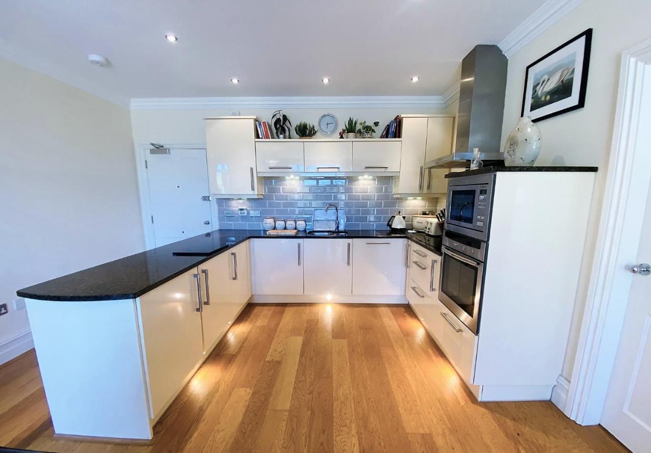 Hazelwood Hideaway: Spacious 2 Bed Apartment Silverdale  Eksteriør bilde